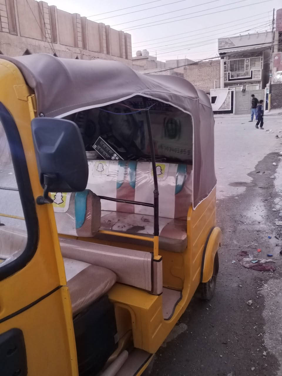 سلام عليكم تكتك مديل 17 نهاية ال17  رقم وسنويه 
التكتك معمرة دوس ومصبوغه جماليه السعر 6 مليون الشراي يتصل ع رقم:*********** 
والشراي انطي هدية مني هورن طاط+ سيبايه
