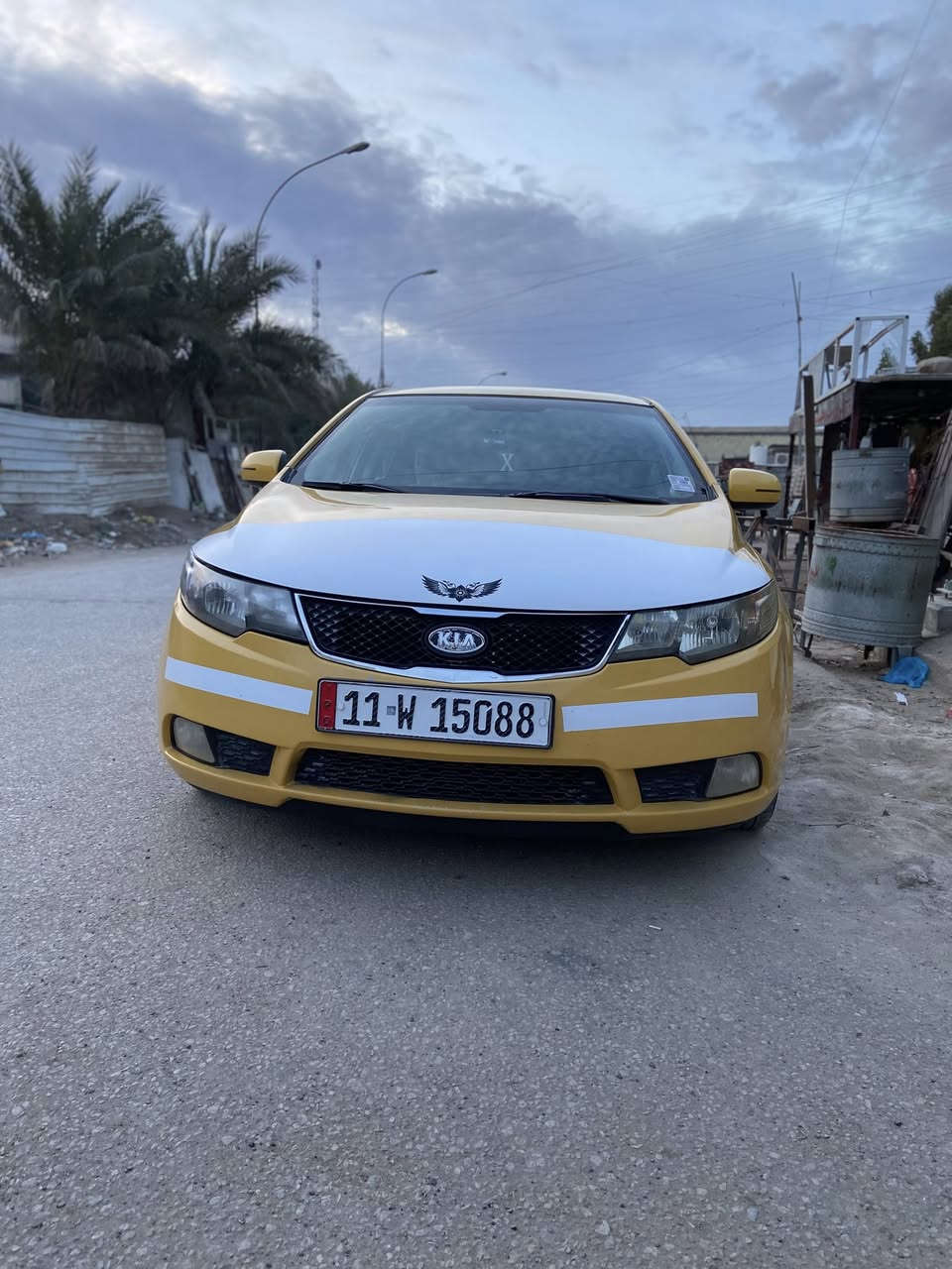 السلام عليكم فورتي للبيع موديل ١٣وراد أمريكي حادثها جاملغ امامي خطها جوال 
كلشي مصفر هيئه غرامات تحويل ثاني يوم غير متوفر بل فيس ***********
