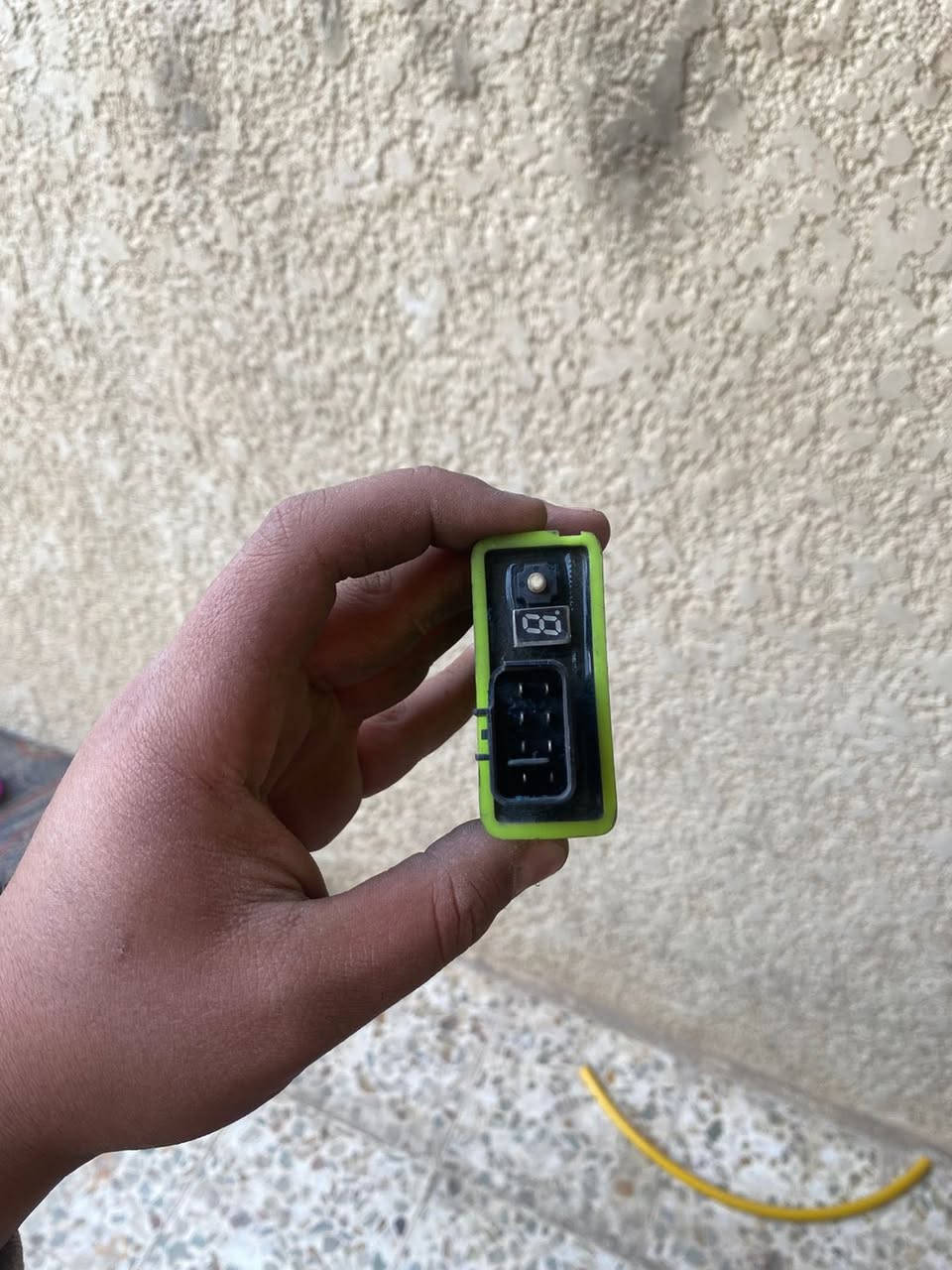 للبيع كلمن وسعره اتصلو***********
