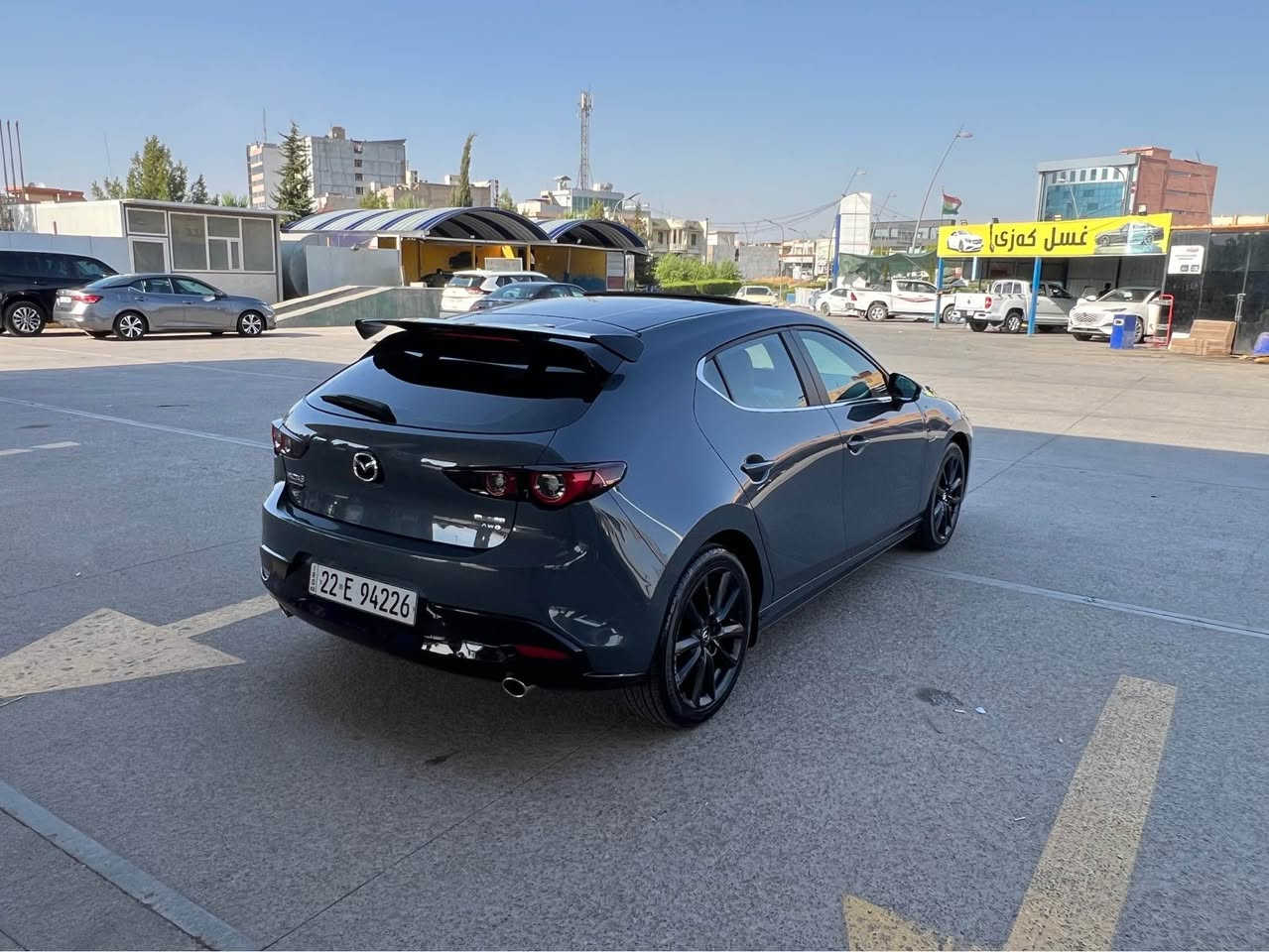 mazda3 
موديل 2023
39 km 
فول فول - مواسةفات 
4 پستون - بى توربو مةرغوب 
رةنگى چيمةنتو ناوازه 

گير - مةكينه - بةشةرت
تةحويل - غرامه - بةشةرت
بةناوى خومانه
250 مةسروفى تيدانييه 

رةقةم شانسى دانراوه

بوياغ - بونيت - ساردى هةيه - ناوةوةى نةگرتووه
ئيرباگ تةقيوه - بيلاد شةريكه دانراوةتةوه 

شوين - هةولير 

*********** وةتس ئةپ أربيل, العراق
