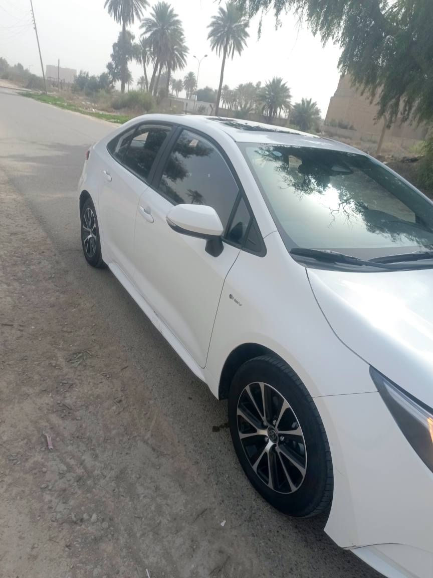 سلام عليكم كورلا  للبيع  2025 شكل المريكي فول مواصفات سنويه بسمي السعر 153 وبيها مجال ***********
