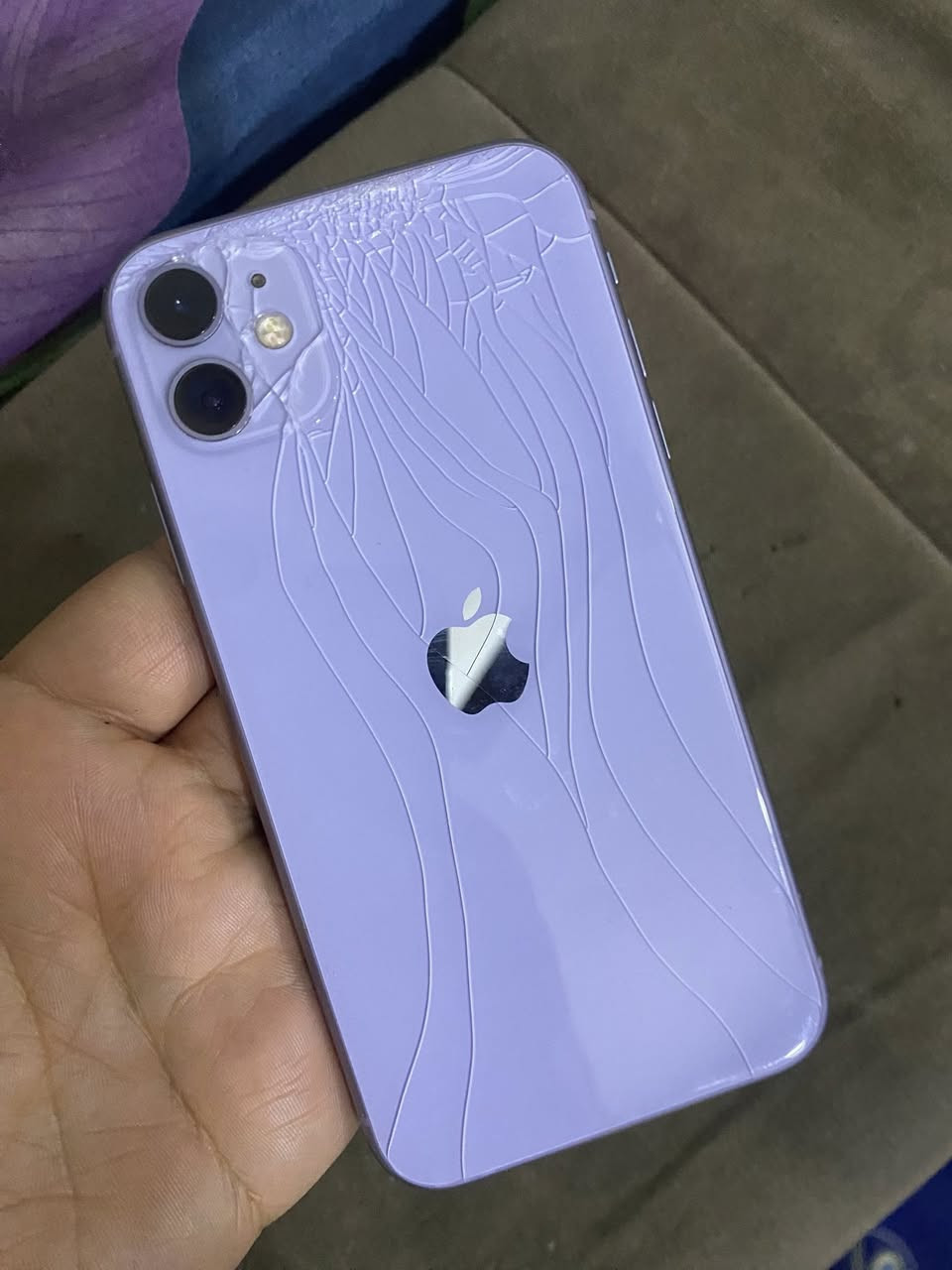 ايفون 11 عادي ذاكره256 بطاريته 77
بلاديه جهاز فقط مبدل شاشه اصليه 
فقط شاشه اذا مبدل بي غير شي تاخذه بلاش 
فيس ايدي شغال كله شغال جهاز بدون ملحقات 
سعر200 مكاني بغداد بلديات شراي خاص


**إذا كنت صاحب هذا الإعلان وتريد حذفه لأي سبب، رجاءا أرسل رسالة إلى الدعم الفني**