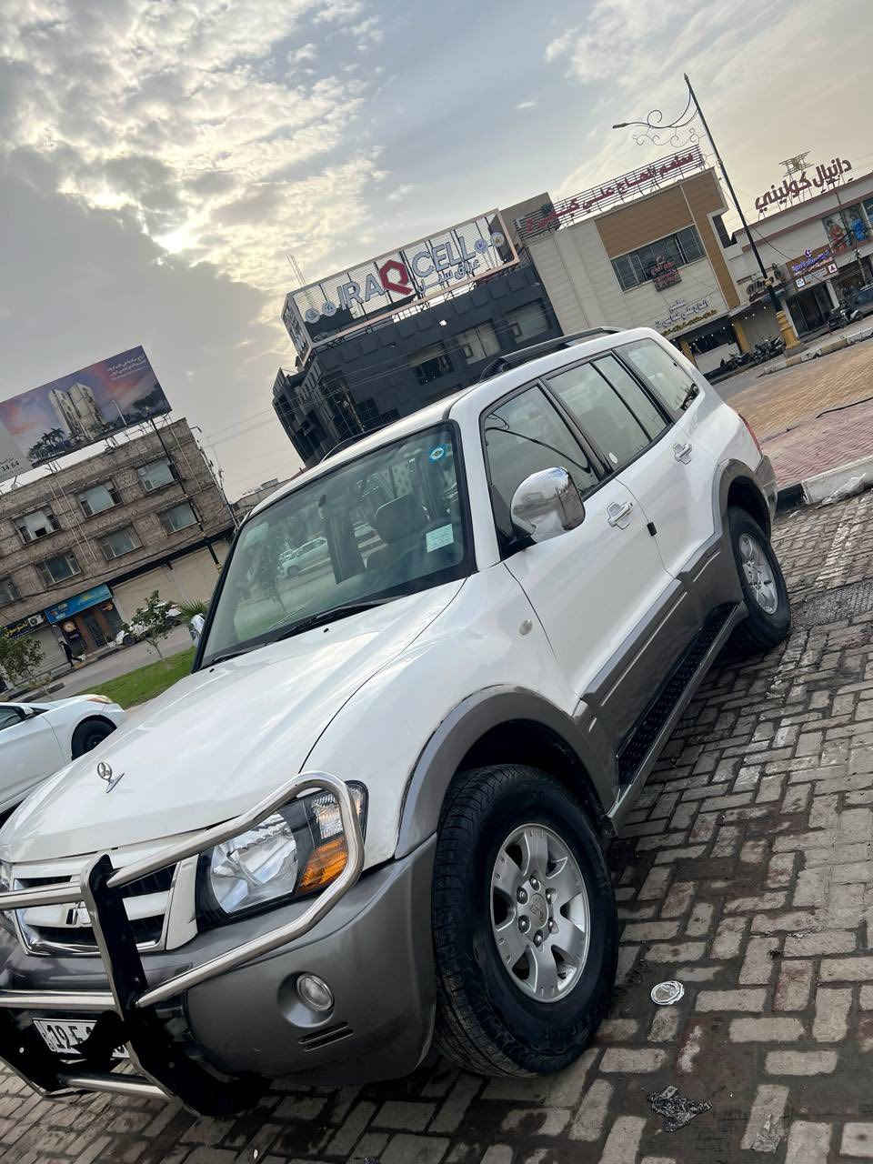 سلام عليكم بايجرو خليجي رقم كربلاء الجديد باسمي عنوانه كربلاء السياره مكفوله منل صبغ تخم تاير جديد 7راكب 3قطع تبريد سياره فول موصفات وجاهزه من كلشي وترهم مراوس 
***********
