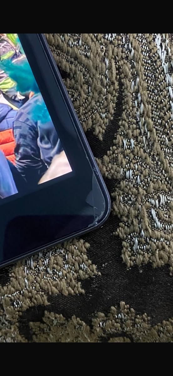 ايباد ٨ لبيع ذاكره ٣٢ جهاز مامفتوح ابد واتساب ***********
