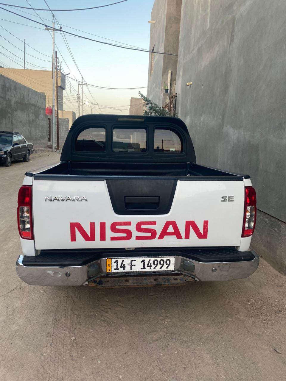 السلام عليكم نيسان نيفارا للبيع مكفوله من الضربه والصبغ ما عدا بارد بل بدي حداده جيده تخم تاير تبريد سياره رقم جديد وسنويه باسمي 2014 مصفره من الغرامات والهيئه مكينه مكفوله من الفتح العنوان ابي الخصيب محوله الزهير *********** السعر 140 بيها مجال البصرة, العراق
