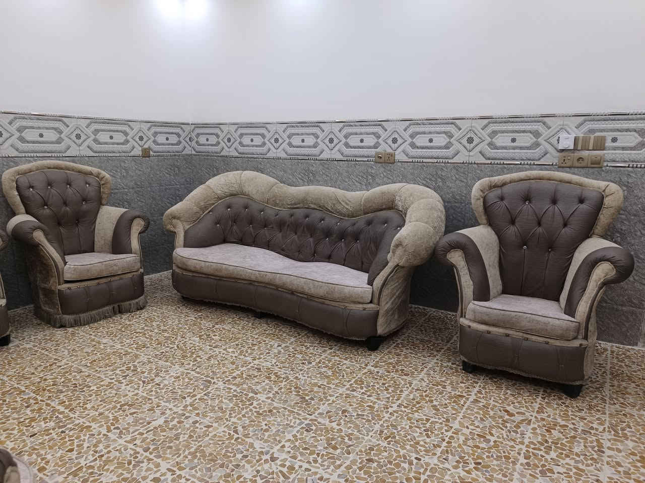 السلام عليكم
ديوان مستعمل للبيع السعر 100 الف


**إذا كنت صاحب هذا الإعلان وتريد حذفه لأي سبب، رجاءا أرسل رسالة إلى الدعم الفني**