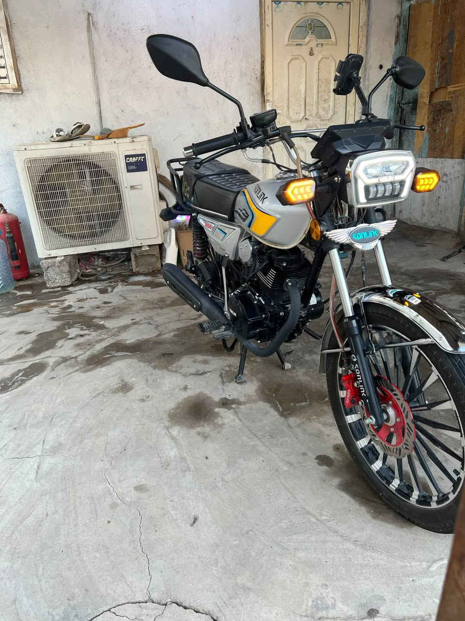 دراجه سولنك  5كير محرك 200cc
موديل 2025 دراجه كامله مكمله وخير من الله 
كلهة بلادي بعدهة جديده

‏‪***********‬‏
