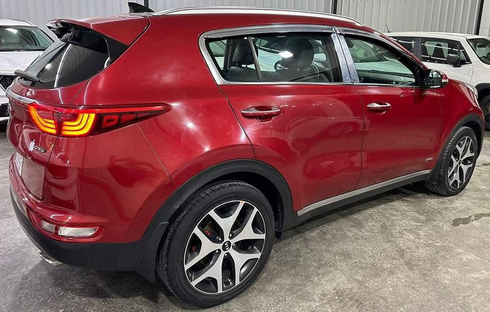 سبورتج خليجي 2016 GT لاين للبيع
مكفولة لاضربة ولا صبغ 
رقم بغداد
فووول مواصفات 1/1
بصمة
بانوراما 
صندوك كهرباء 
مري شفط
محرك 2400
كشنات جلد كهرباء 
تدفئة تبريد بالكشنات 
تدفئة بالكشنات الخلفية 
حساس امامي خلفي
لد امامي خلفي
رادارات
فور ويل
مود درايف 
شاحن موبايل 
السعر 162 $
الكريعات / شارع الوقف السني (معرض اودين)
للاستفسار اكثر

*********** 
***********     ابو نمر
