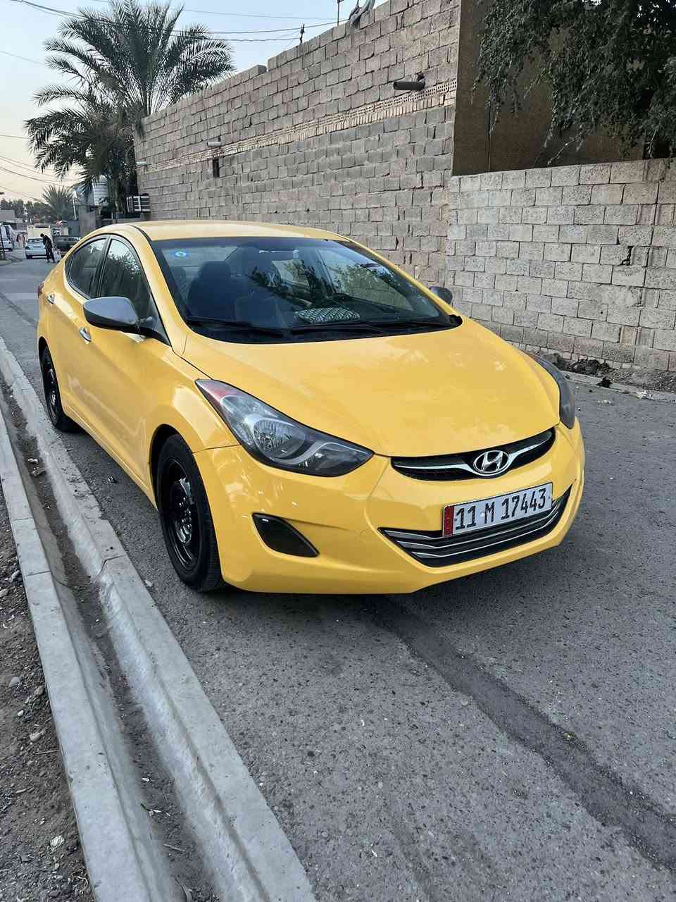 سلام عليكم الانتره موديل 2013 امريكه حادث بس بنيد سياره صبغه ثانيه حلوه السياره كير مكينه ممفتوحات صدر جديد كهربائيات كله شغاله تخم تاير نضيف السياره بوجهه للشارع احله من الصور سنويه جديده رقم جديد الرقم *********** مكاني بغداد المعامل العماري مقابل شركه الأثير السعر 102 بيهه مجال بسيط
