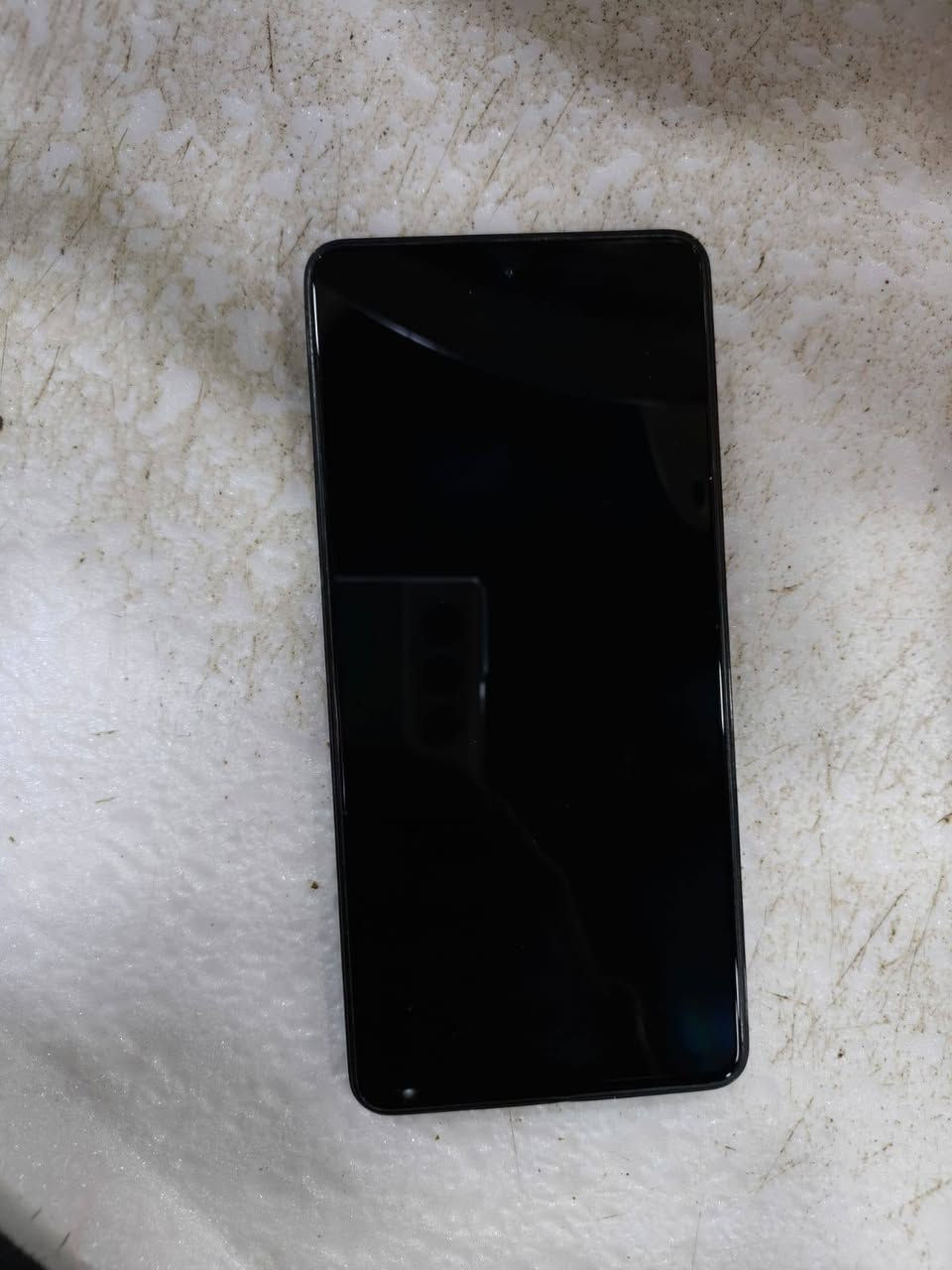 موبايل مستخدم شهر بي كسر بلشاشه فقط مثل ما واضح نضيف مستعمل قليل متوازي عله بيعته 110 وبي  مجال ذاكره 256 باقي التفاصيل نتصال ***********
