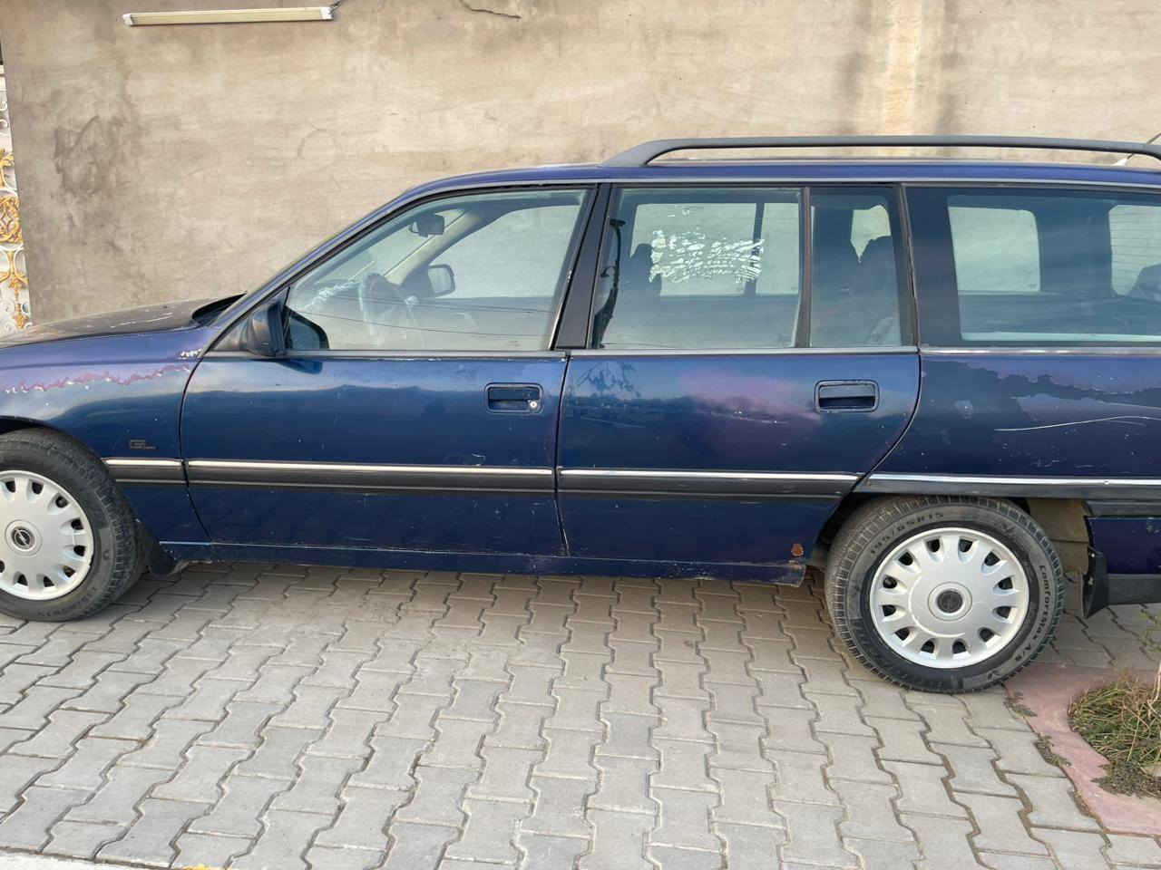 اوبل اوميكا ستيشن
موديل 1993
رقم صلاح الدين بأسمي شرط التحويل
بدون خياس
بدون صبغ
هيتر كشنات
شاشة
جام كهرباء
قفل مركزي 
كامره
تبريد بلادي نقص كمبريسر فقط
نظام  ABS مانع انزلاق
كهربائيات شغاله كامل
محرك وكير شرط 
محور كابريتر
سعر جداً مناسب 
مكاني صلاح الدين بيجي
***********
