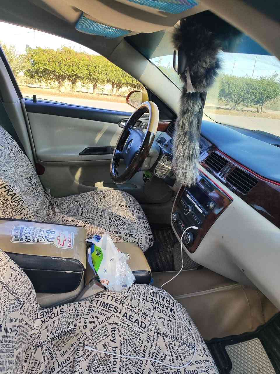 السلام عليكم.امبالا ٢٠٠٨ بوليسي گير تعليگ.كير محرك جدد حداديه خلفيه اماميه جديده.كهربائيات شغاله.تخم تاير.غرفه نضيفه مصفره هيئه.تبريد شغال بس يحتاج لحيم بوري جوه الشوته نكسر عندي.وقبل شهرين بدلت مشط ستيرن وبور.وهسه رجع بيه ثكل بس من توكف السياره السعر قفل٤٥  مكان السياره ديوانيه ***********
