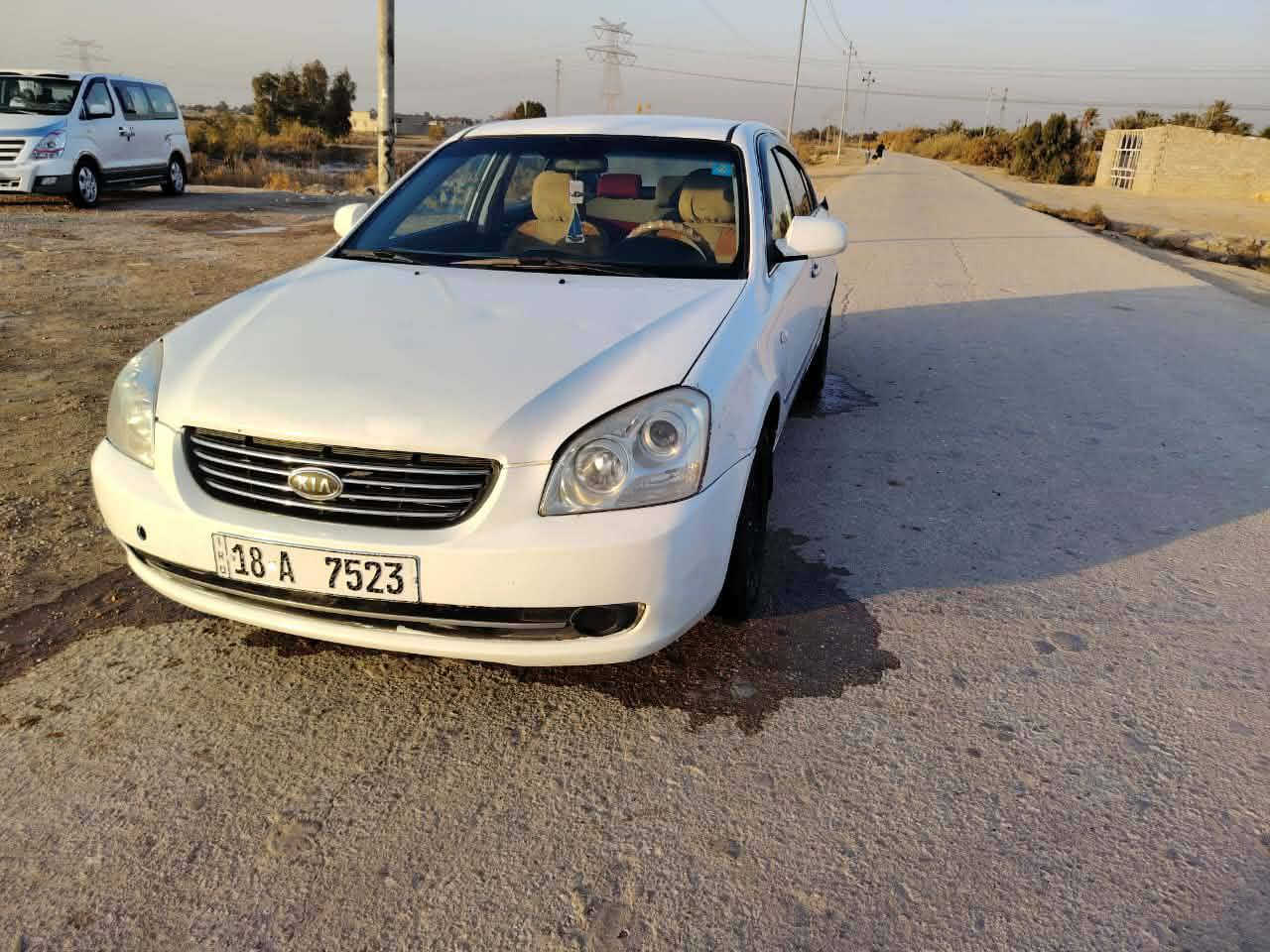 السلام عليكم
كيا اوبتما للبيع موديل 2009 رقم انكليزي مداور ثاني يوم السياره جاهزه مكينه وكير بيها صبغ اثر شخوط تبريد شغال تخم تاير  باتري جديد سعر 90وبيها مجال قليل 
***********
