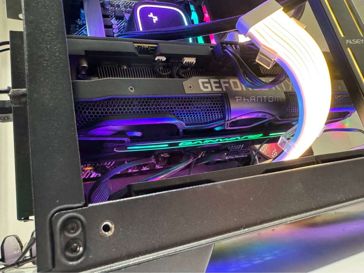 780$ majaleki kam
pc gaming 
CPU: ryzen 5 5600x
GPU: rtx3070 3 fan rgb
HARD: 1tr ssd nvme 
RAM: 16gb (2x8) 3600 t force
BORD: asus
power supply: 750W أربيل, العراق


**إذا كنت صاحب هذا الإعلان وتريد حذفه لأي سبب، رجاءا أرسل رسالة إلى الدعم الفني**