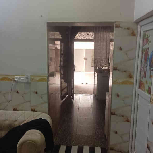 المساحة 150 متر 

غرفة نوم وصالة ومطبخ واستقبال

              السعر 52

العنوان المعارة قرب بيت  جواد 90 متر عن التبليط

***********

***********

***********
