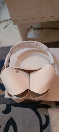 سماعات • مستعملات شوية • فول شحن وصوت قوي