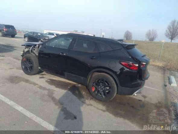 السلام عليكم
للبيع او مراوس بلايزر موديل ٢١
رقم اربيل تحويل مباشر
وارد امريكي حادث جاملغ وبنيد صور الحادث مرفقه بالمنشور
فول مواصفات LT3 ريد لاين 
محرك ٦ سلندر
بنوراما
كشن كهرباء
صندوك كهرباء
ماشيه ٧١ الف كليو متر
العنوان بغداد 
السعر ٢٢٥ بي مجال بسيط
***********
اذا مراوس وانطي فرق مو مشكله
