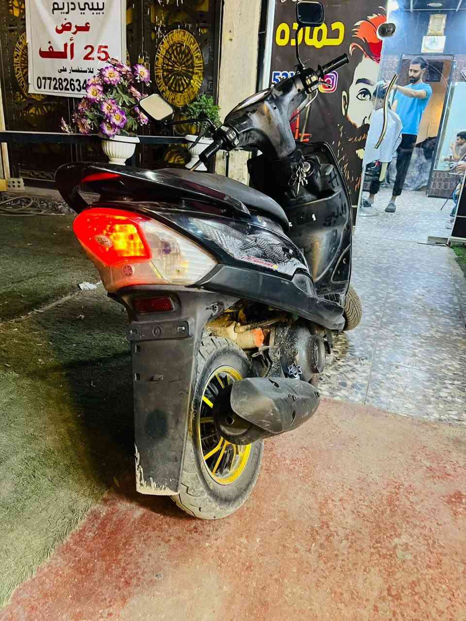 سلام عليكم
ماكس عدلة للبيع 
دراجه تخبل
تنطيك معدل 
مكينة ناعمه 
ما مفتوحه الدراجه 
تخبل وخير من الله 
الدهن كله امزويل 
السعر 600وبيها مجال كلش قليل 

***********ه‍ـ
