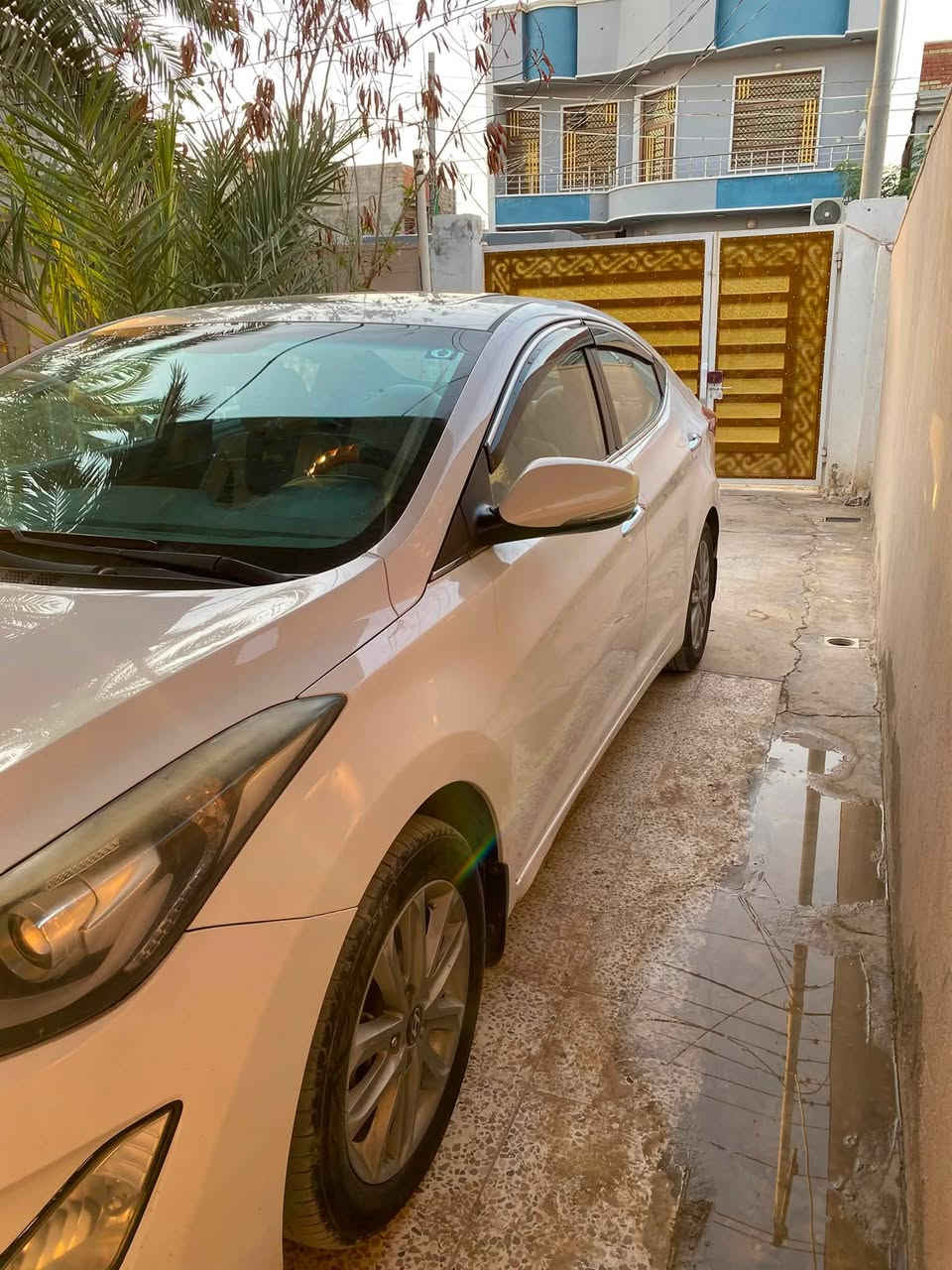 السلام عليكم النترا خليجي 15فول مواصفات ما عداالبصمه مكان لسياره ديالى بعقوبه لسونار مرفق بلصور لسعر 120وببها مجال لرقم***********
