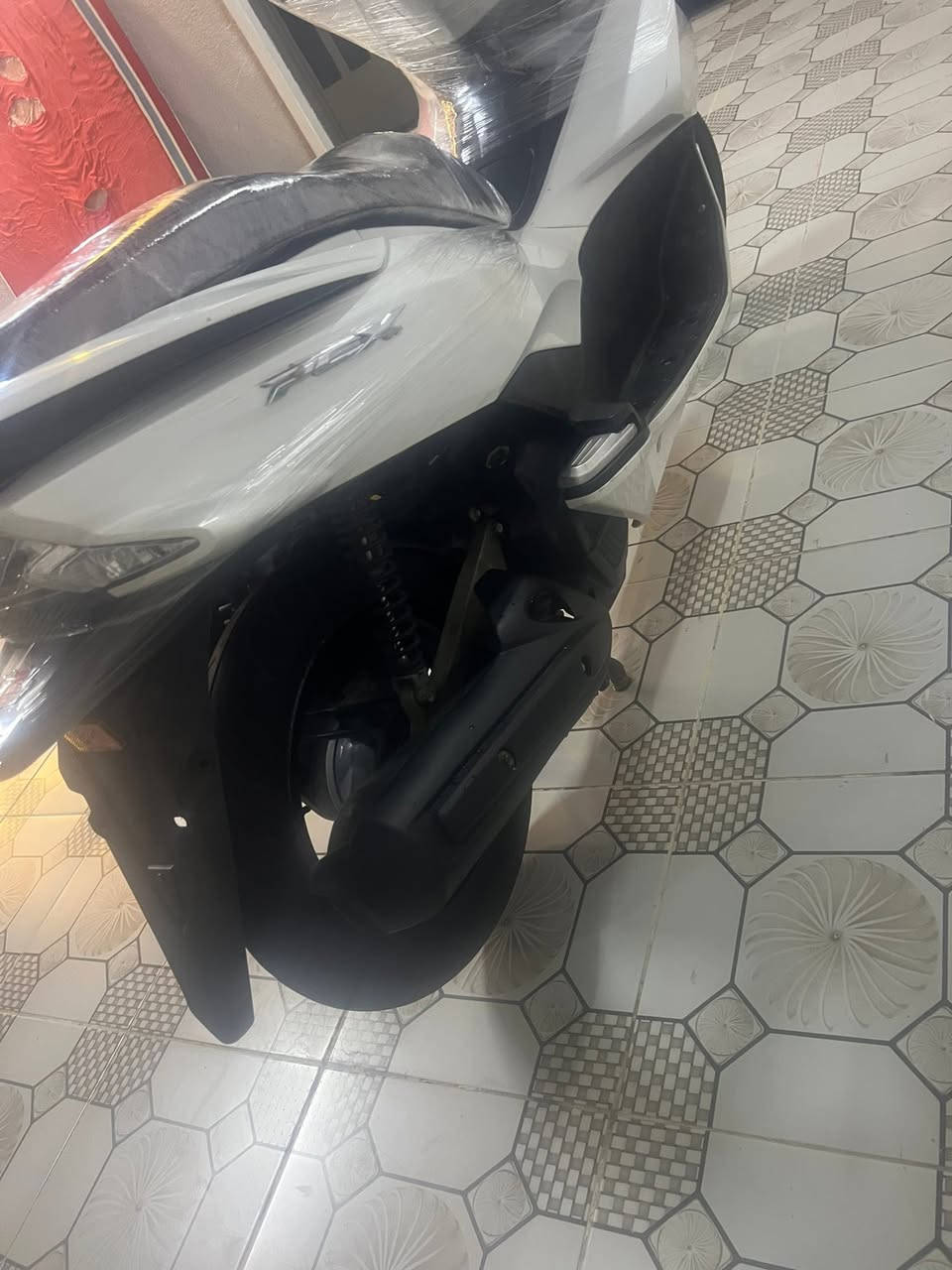السلام عليكم/
درجه pcx مكينه. 150 
درجه جاهزه من كل النواحي 
سعر 1.450 بيها مجال. 
***********
