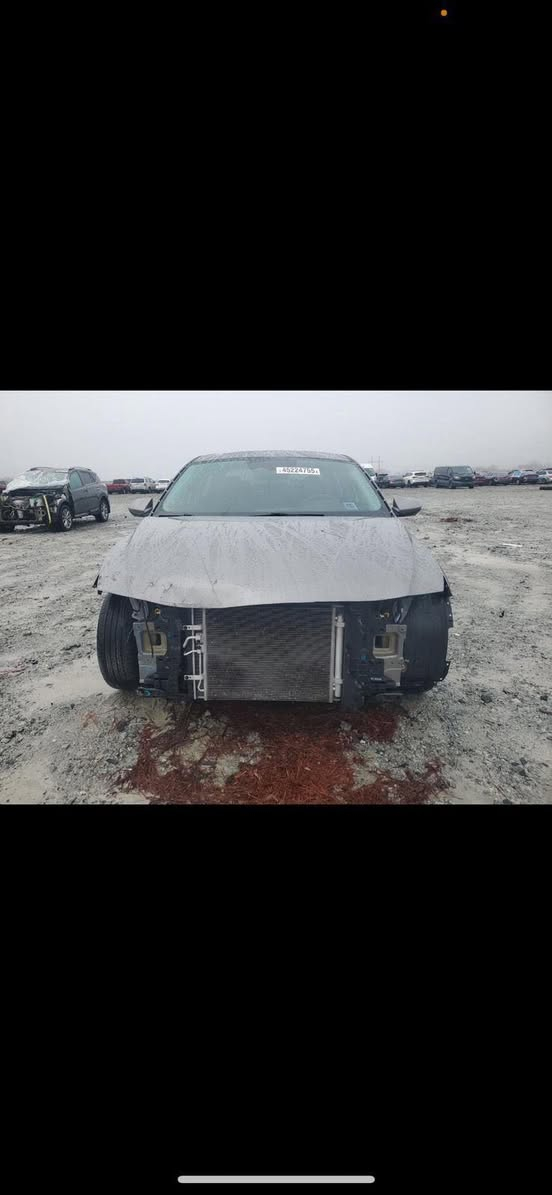 ه
ونداي النترا هايبرد مواصفات بلو
بصمه شاشه كار بلي تحكم ستيرن رادارات امامي خلفي جانبي مثبت سرعه مثبت مسار موديل 23 
محرك 1600
صور الحادث موجودة كدامكم الدعامية مبدلة والبنيد بي كارت بسيط يعني ضربتها كلش حلوه
ماشية 37 ميل
رايدها ب160 للبيع او المراوس باعلى 
رقمي ***********
