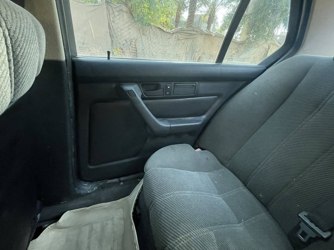 السلام عليكم ورحمة الله
bmw 525 تعمير كامل

يرجى قراءة المنشور بالكامل لطفا

السيارة بالحلة bmw 525

مسكر تك فانوس

السيارة ادامة كاملة يعني كل الي اذكره تبديل وحسب الاتي

كير محرك تبديل حاوية وبحالة ممتازة

بخاخات بلكات مجاول قبق واشر قبق ولفات 

مروحة كهربائية f01 مي راديتر اصلي مع تبديل واتر بم

قايش ورولات بالكامل تبديل

بطاين جاملغات تخم اصلي تفصيخ 

تايرات تخم قبل شهر

ويالة خلية اصلي

سنتر لوك مع الجام 

دسكات امامي خلفي مع بنزات مع سيم سايد بريك

حدادية امامي بالكامل وخلفية عربانه حاوية جديدة
كزوز كامل تفصيخ
سيستم بوب وجاملغات وبنيد وقبق جنطة والقديمات موجودات  ويه السيارة وصورهن مرفقات

غرفة مخمل كاملة بدلتها 

سلايد بدلته ١٧٠ الف

غرفة جنطة كاملة مع الاسبير خلية

فيتم بم اصلي مايلة مع الطوافة

السيارة جاهزة ماعندي اي نقص كهربائيات ملها شغالة ولا جطل حتى السلف والدينمو بدلتهن قبل اسبوعين

لايتات او بجم كامل

رقم انكليزي واسط باسمي

السعر ٦٠ ورقة عايزها صبغ فقط 

رفقت اكثر. من ٣٦ صورة للسيارة وللغراض الي وياها 

الي يحب يراسلني ***********
