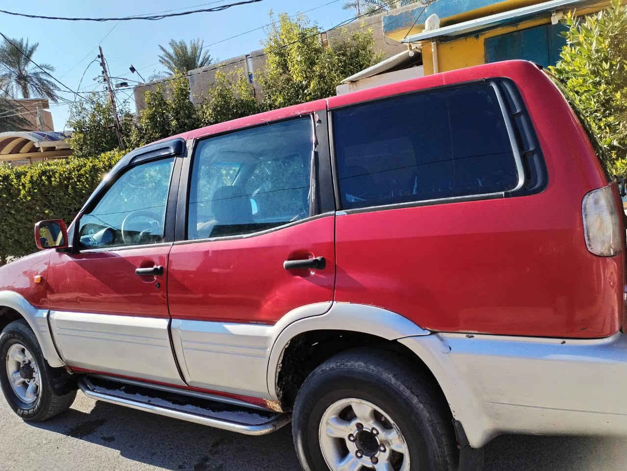 السلام عليكم اخوان للبيع سياره نيسان  تيرانو 
دفع رباعي كير عادي +صدر 70٪ + سياره كلها بلاد تبريد +سبعه  راكب+موديل1999+السعر 55بيه مجال
 اني مكلف بل نشر ***********
