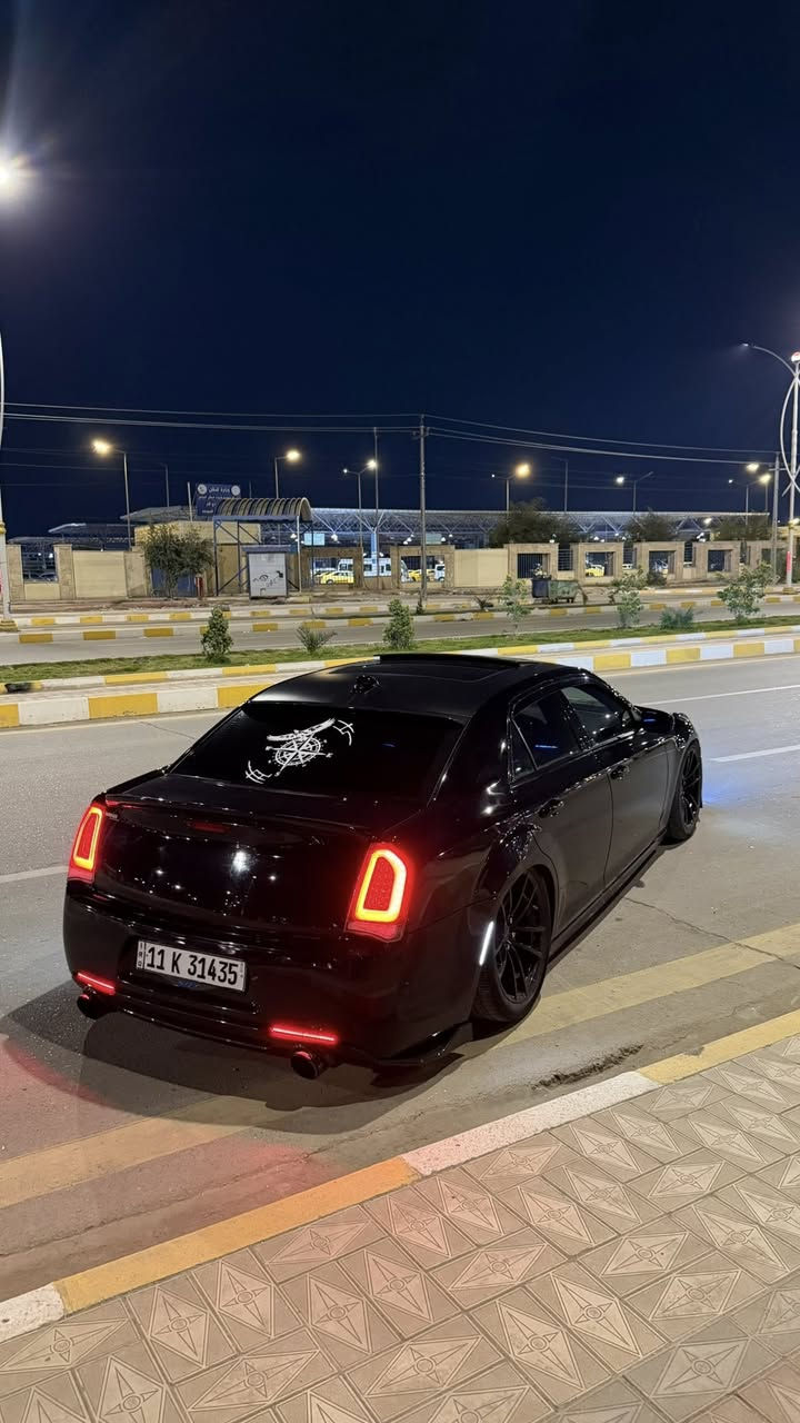 اوباما 2020 هيمي
ماشية 88 الف ميل 

رجاء اقرا كل تفاصيل قبل لاتتصل 

عليها منضومة جكات S3 بعدها بالضمان شرط
عليها فجوج 6 بستم مال هيلكات كاملات مو كفرات فج كامل هو والسطاب اكسن مال هيلكات شرط
عليه اكزوز srt كامل400$

عليها دركة كاربون فايبر
عليها شوتة مشتريها ب 300$
عليها زعانف كاربون فايبر 
عليها سستم داخل كاربون فايبر
دفيوزر ابو الانارة كاربون فايبر
لحية كاربون فايبر

السيارة فول مواصفات 
بانوراما
كشنات جلد تدفئة حضن

السيارة حادثها جاملغ وبنيد بدون صبغ وبدون شواصي مبدلات نفس لون وبيها حار بهلال الجاملغ الخلفي وبيها جاملغ وباب مقسمات شرط ليبل شركة

سعرها جدا مناسب بالنسبة للصرف المصروف عليها مكلفتني هواي

سعرها 275 وبيها مجال للشراي 

مكان سيارة الناصرية

***********
