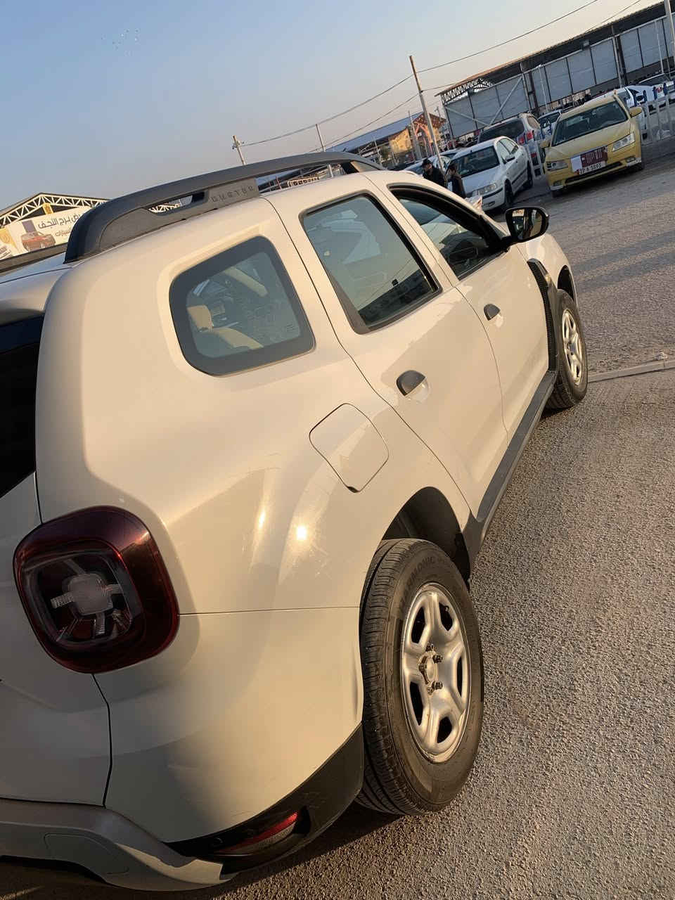 رينو داستر موديل 2019 السياره حلوه ونظيفه سيارة بيت كير ومحرك نيسان سعة المحرك( 1600 ) 4 سلندر كفاله عامه السعر 10,000$ (دفتر وبيهه مجال) 
***********
