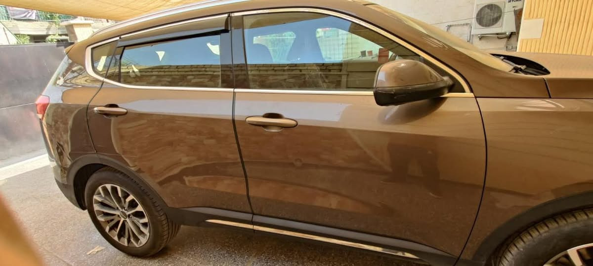 للبيع Haval h6 موديل 2020🚘🚘
السيارة ماشية 48 الف 
ملاحظة /  بدون صبغ بدون تبديل مكفولة 
يوجد شخط بالباب وضرر بالدعامية الامامية ظاهر بالصور خفيف جدا

السعر : علق بكلمة تم ويوصلك السعر بثواني 🤖🤖

✅ شاشة لمس وسطية
✅ نظام صوتي + بلوتوث
✅ أنوار LED / نهارية
✅بيها 4 كامرات تصوير 360 درجة 
✅ مثبت سرعة / نظام قفل مركزي
✅ نظام مراقبة ضغط الإطارات
✅ أنظمة أمان مثل ABS، ESP، مراقبة النقطة العمياء…  

للاتصال 
***********

لعرض سيارتك راسلنا خاص
