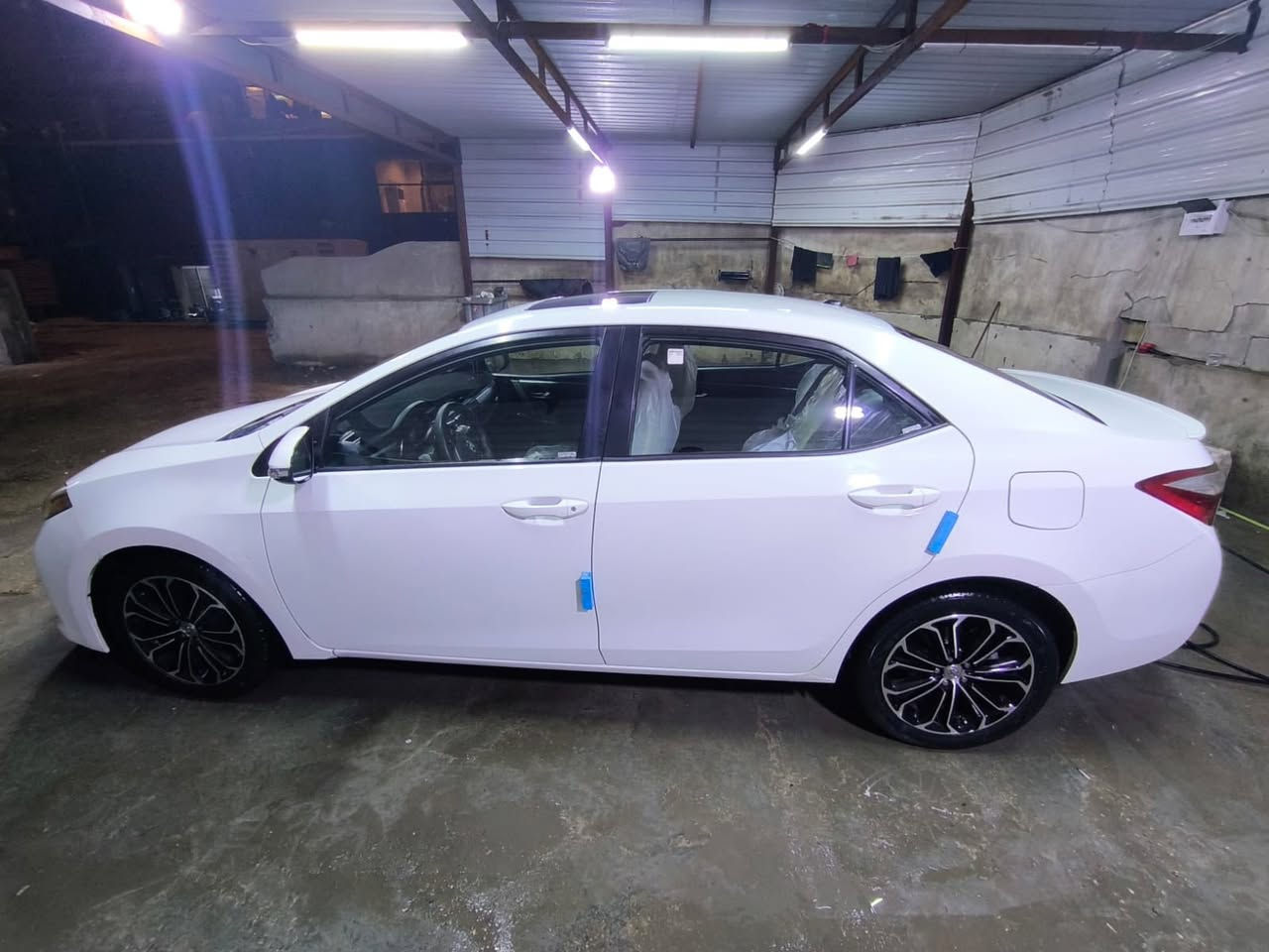 السلام عليكم كورلا للبيع وارد امريكي 15 حادث جامرلغ خلفي  فول مواصفات s السعر 133 رقم ***********
