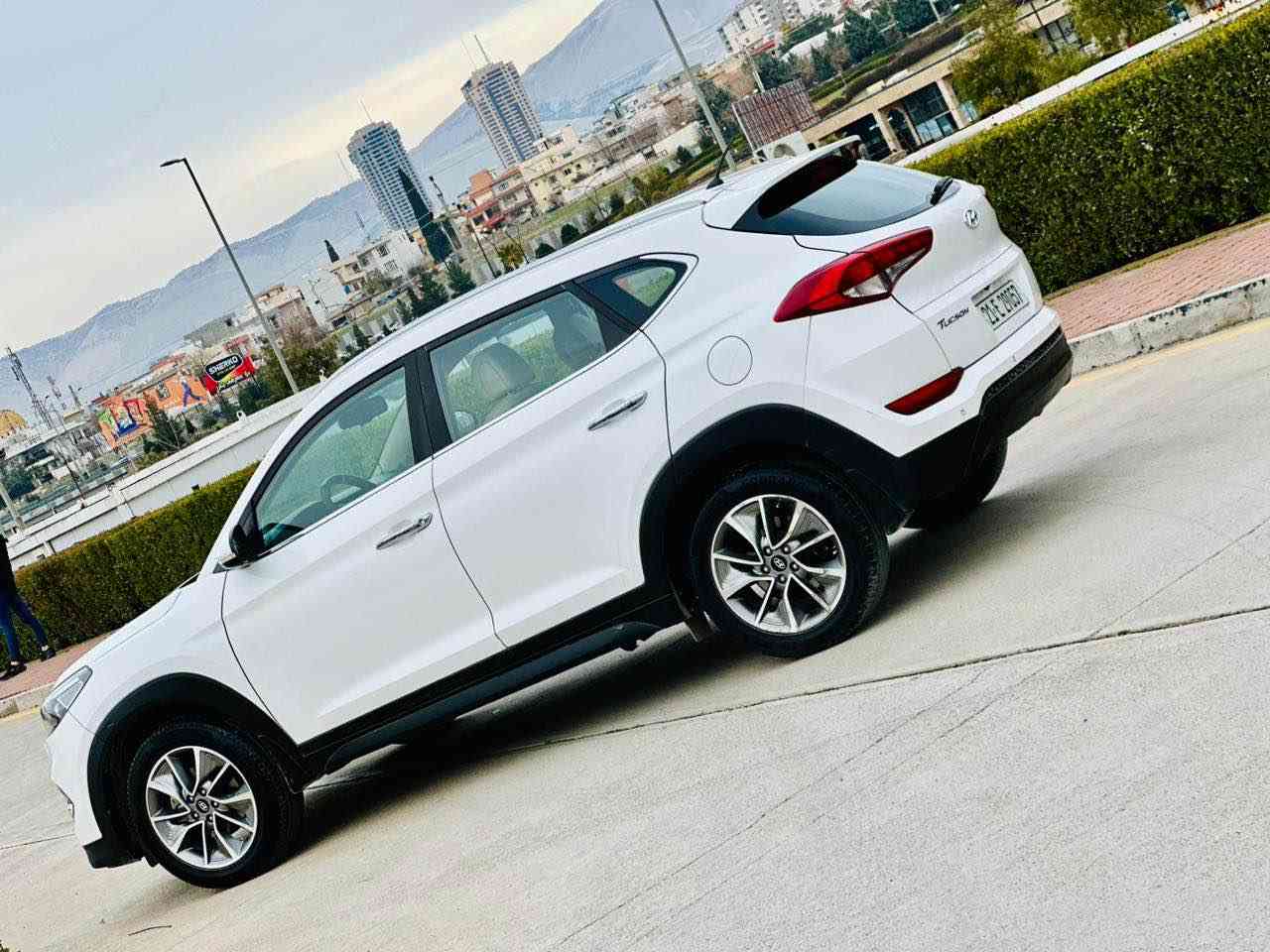 ‎هۆندا توکسون استیشن 
‎مۆدیل2018 بۆ فرۆشتن
‎زۆر جوان و نمونەیی
‎سەیارەیەکی پاکو خاوین بی مەسرەف
109kmڕۆشتوە
‎بریکی قاچە
‎ناوزەرد
‎مواسەفات خلیجی 
‎کوشن جلد
‎کامیرە
‎ئاوینە کارەبای
‎چوارتایەی لۆک لۆک
‎سەنەوی تا2030تازەیە بەناوی خۆمەوەیە
‎ژینگەو ڕێگاو بانی هەموی دراوە

‎گێڕ و مەکینەی بەشەرت
‎هیچ کیشەیەکی تێدا نییە
‎ڕەسمی سۆنەرەکەیم داناوە 

‎هوندا توكسون استيشن 
‎موديل 2018 للبيع 
‎السيارة كلش حلوة ونظيفة وبدون مصرف 
‎ماشية 109 km
‎هندبريك رجل 
‎مواصفات خليجي 
‎داخل بيجي وكشن جلد 
‎كامرة والمري شفط 
‎اربع تايرات جديد
‎سنوية ل 2030 جديد بسمي دينار مصرف مابيهة
‎گير ومكينة بشرط فحص 
‎وصور السونر موجود

📞📞
***********
*********** السليمانية, العراق
