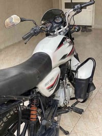 دراجه بوكسر كلاسك رقم وسنويه بغداد شرط تحويل جاهزه اي نقص مابيه مديل 2...