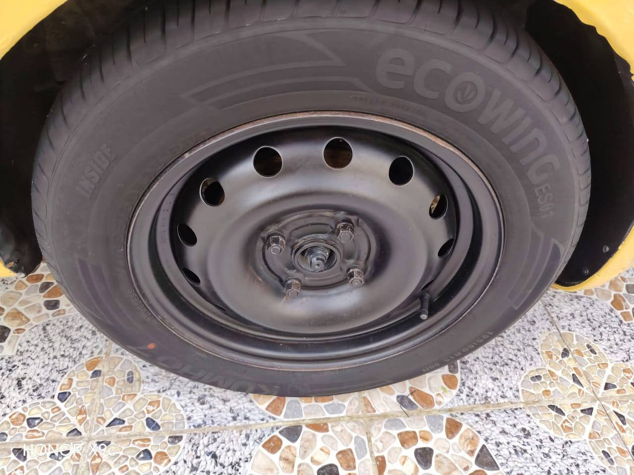 شفرليت اوبترا خليجي  مكفوله من الضربه والتبديل والفتح والصبغ ما عدا طخه بسيطه بل جاملغ الخلفي جهة الصدر فقط سياره كلها بلاديه حتى صبغها بلاد
 موديل ٢٠١١ رقم ذي قار ألماني مشروع وطني تحويل مباشر سنويه مامنتهيه
مصفره هيئه وغرامات 
مكينه وكير شرط الفحص لاتبخير ولاتنقيص
حداديه اماميه وخلفيه جديده
تخم تاير جديد حتى السبير
كهربائيات كلها شغاله شاشه وكاميرا دواره ريمونت سنتر لوك شغال
منضومة زنون  تبريد شغال ثلج  ترايها كلش حلو السعر ٥٨ وقابل للتفاوض للإستفسار اتصل على الرقم *********** مكاني ناصريه حي الشموخ
