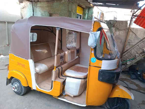 تكتك موديل ١٩ شهر ١١ للبيع مصبوغه عام جماليه ومكينه ناعمه خير من الله السعر ٥٦٠٠ مكاني بغداد الكماليه ***********
