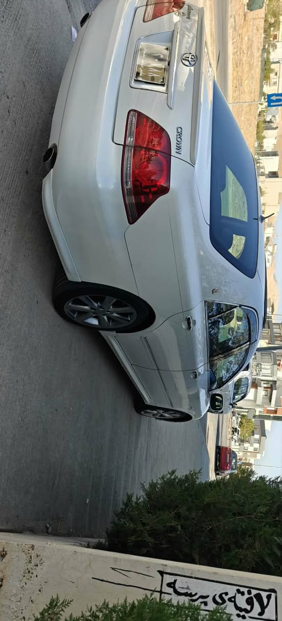 کراون 182 کفالة بدون کص 
للبيع كامل مواصفات كشنات جلد وهيتر، وبيها فتحة سقف مرایا اشارة شاصی 182 
السيارة نظيفة وكلشي بيها جديد دهن الگير متبدل، البنز جديد، البطاریة جدید ، والمحرك صافي مابيه دخان. السيارة مال بيت ومجرد تدق سلف وتوكل. 
السیارة بیها بس قطعتین الصبغ الیابان 

تواصل علی الواتساب

0770 053 8784
