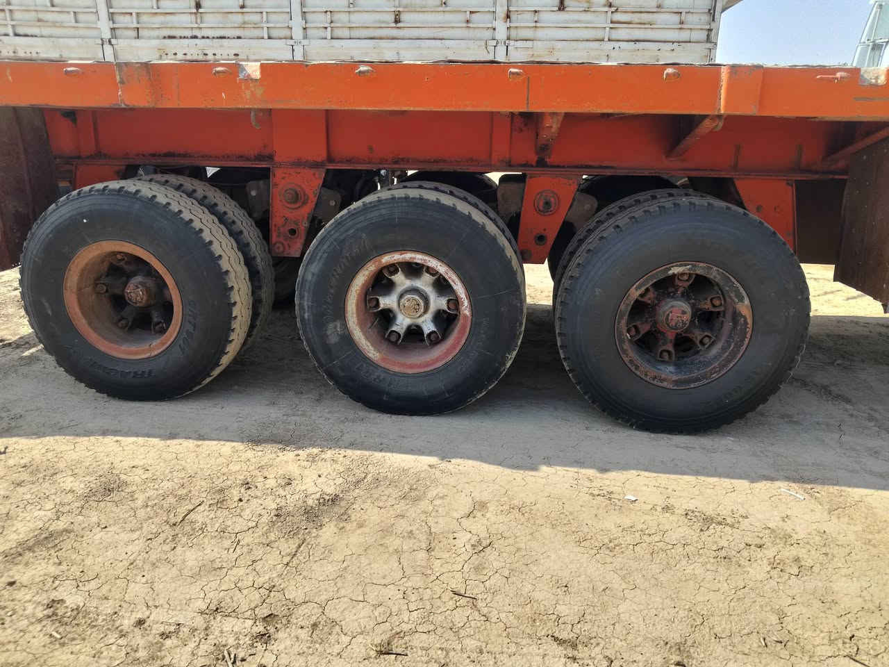 عربانة للبيع تخم تاير عشرين مكفولة مكان الكوت  ***********
