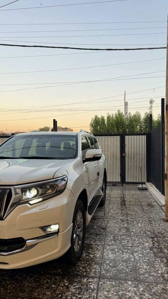 السلام عليكم ورحمة الله
برادو ٢٠٢٠vx باب اول واحد على واحد 

ستيرن كهرباء شاشة ديجيتال 

كشنات الامامية تبريد والسبعة راكب كهرباء 

انارة ترحيب ولدات داخلية بالبوب وانارة ليزرية 

الكير ٣دكم ومكفول كفالة عامة 

نظام زحف دبل دفلوك 

اربع كامرات حساس امامي خلفي 

محرك ٦سلندر مكفول كفالة عامة 

السيارة مكفولة من الصبغ والتبديل عدا بارد فقط 

السيارة مغلفة تغليف bbf بالكامل بمركز نانو شيلد ضمان عشر سنوات سنوية مجددة مكان السيارة بغداد الكرخ 

السعر ٤١ للمعلومات اكثر اتصل وتدلل ***********
