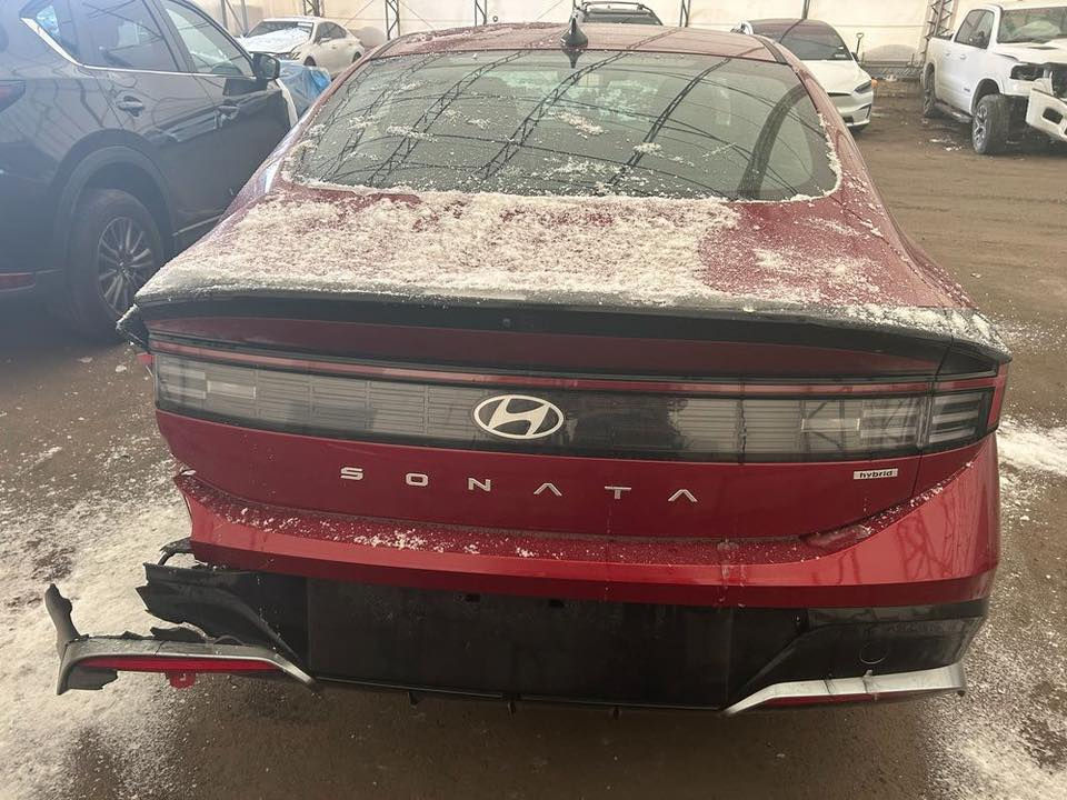 السلام عليكم سونتا هايبرد اللبيع
موديل ٢٠٢٤ 

الحادث موضح بلصوره 

السياره حاليا بطريق وصول 2/4

توصل على دبي تكدر تحوله للشمال تترقم 

رقم *********** الشعب بغداد
