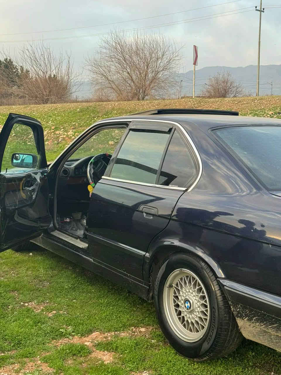 Bmw1995 525 تۆماتیک ئاڕم هەولێر بەشەرت خەرامەش

مەکینەو گێڕ بەشەرت

دوگمەی s و m و ئۆڤەر مەزبوت سڵایت

فۆڕمیکا دەبڵ ئێرباگ ئاوێنە کارەبا

لێدراوی هیچی نیە

تەبریت لە جێیا
***********
سەید سادق السليمانية, العراق
