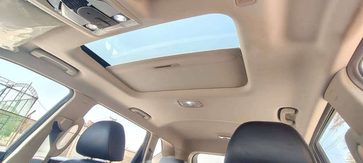 سيارة ريكستون موديل 22 كوري فول مواصفات 7راكب محرك2000 تيربو السعر 200 وبيها مجال أو مراوس وبخدمتكم رقم ***********
