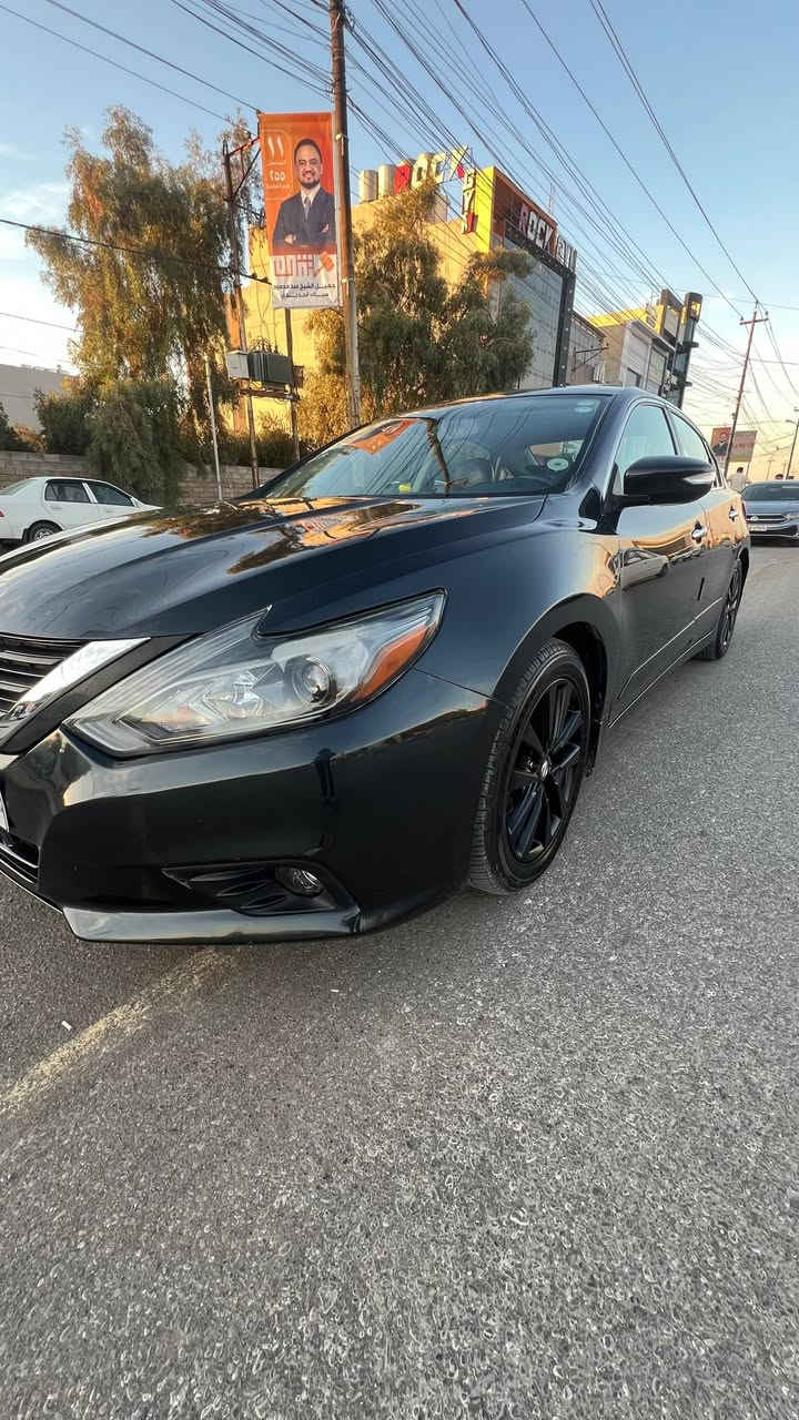 السلام عليكم نيسان التيما موديل 2017
بيها ثلاث قطع صبغ بدون دواخل 
ماشيه 100 الف ميل
مواصفات السياره sl
سلايد وبصمة وكشنات جلد حار بارد 
مكان السياره موصل الجانب الايسر 
السعر مناسب 
للتواصل الاتصال 
***********
***********
