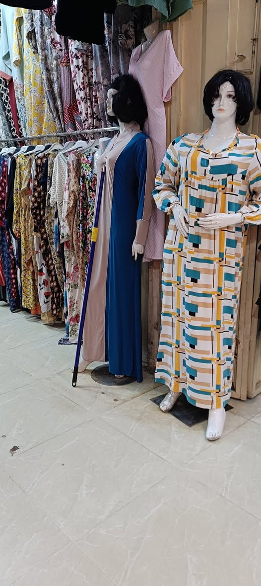 وصول وجبة جديدة 🙋 وأسعار مناسبة جداً 🔥 
ليوم الاثنين 📢 دشداشة نسائي 👘 كودري وكشميرمخور
يتوفر جميع الوان 🌈 والأحجام والموديلات 👉 
بعرض خاص وبلاش بس ب 👈 3 الاف دينار فقط 🏃 
عنوان المجمع سوق الميثاق مجاور خياط البزاز قبل نهاية السوق للاستفسارالاتصال على الرقم ***********📞 أو على الوات ساب 📱🌹 وأهلا وسهلا بزبائننا الكرام 🌷🌹
