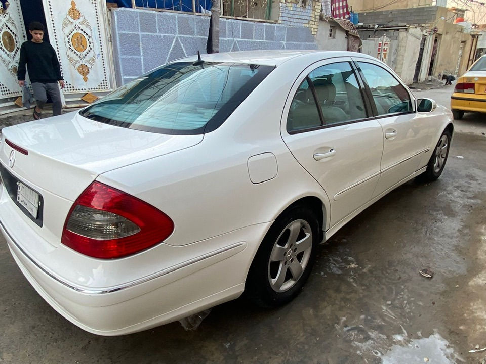 سلام عليكم مرسيدس أم عيون 2007 اللبيع رقم بغداد بسم عمي سياره جديده مكينه V6 رياضي وحله من الصور كفاله عامه لون ابيض E320
ترايك وين متريد مكان بغداد مدينه الصدر السعر135 وبيه مجال قليل هاذ رقم راعيه ***********.           مكلف بلنشر
