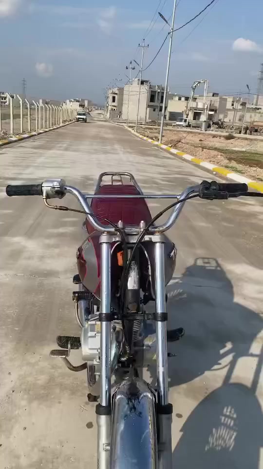 السلام عليكم رمضان مبارك
تايكر 2020 للبيع مفتوح مره وحده فقط
وبيه خيط دخان ما يبين السعر 375وبيه مجال 
ملاحضه غراضو الاشاير والدشبول والايت كلهن موجودات
مكاني موصل الايمن حي 17تموز 
***********
***********
