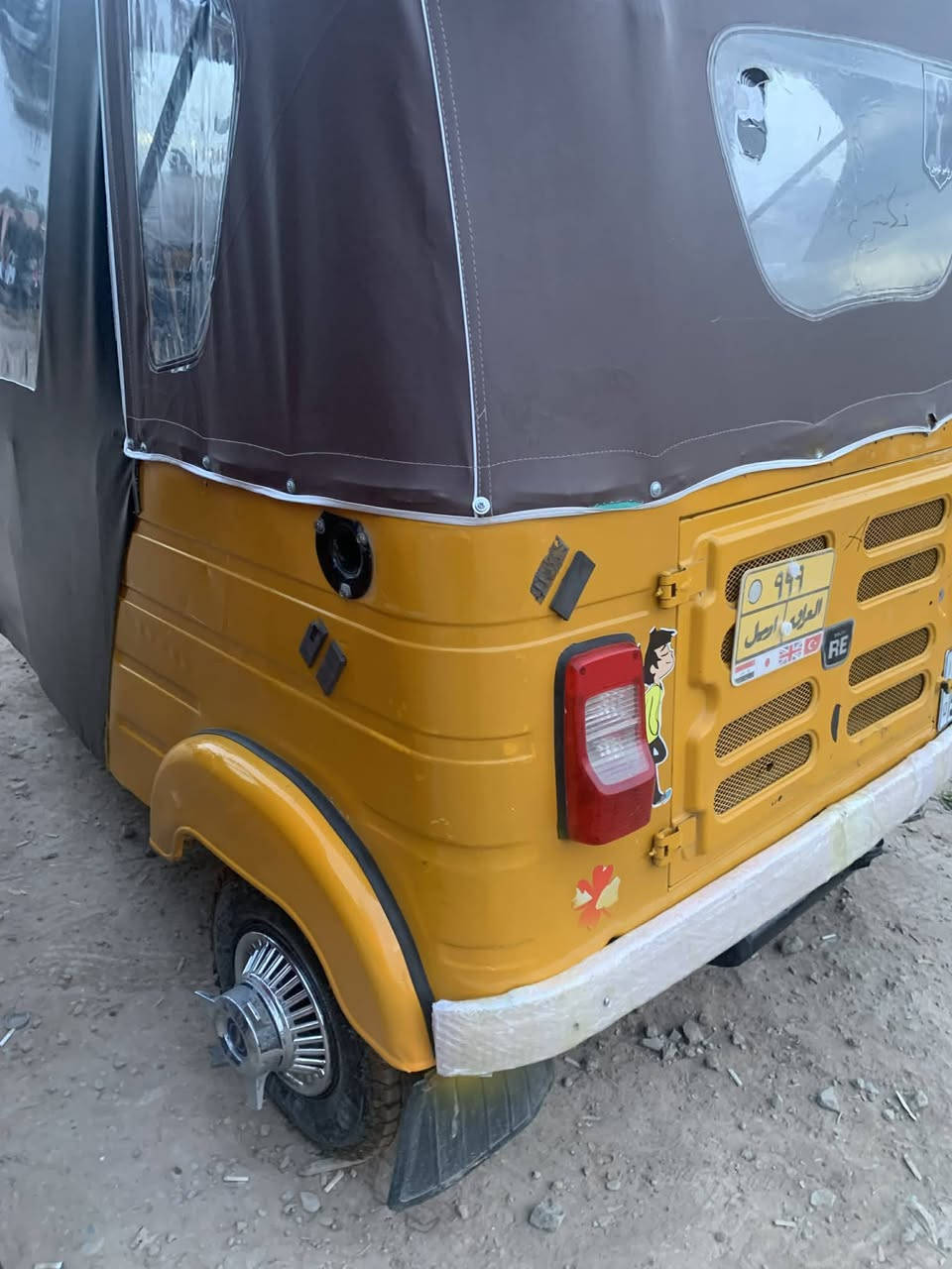 السلام عليكم تكتك 19 مرقم سنويه ولوحات نكليزي التكتك خير من الله التكتك بلاديه عده الغد الأيمن بي معجون المكينه  خير من الله لا تنقيص والا تبخير الكهربائيات كله شغاله التكتك ماناقصها ايي شي 
ديالى خان بني سعد 
***********
السعر 5و800وبيها مجال قيل 
خوان شرط التحويل
