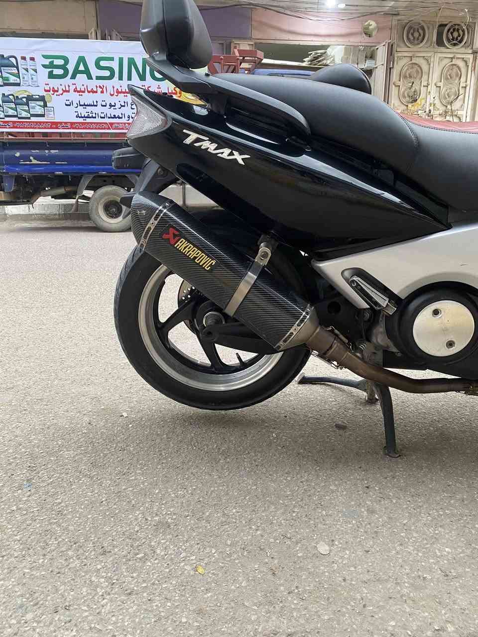 السلام عليكم
تي ماكس 2008 
للبيع /ناصريه مركز 
دراجه كفاله عامه  
مكينه بلاد ما مفتوحه 
عليه ستيرن رياضي
وياه /3 سويجات 
جامه طويله 
اكزوز /اكرو اوفج 
تجوه مال /530
دراجه كهربائيات كله شغاله 
دراجه دهن كله موتل 
عليه ادامه منضومه كامله دهن وماي راديتر شغل طلع 
للاستفسار خاص او 
***********
ورجائا لحد يكلي امسح المنشور تجي تشتري امسح المنشور
