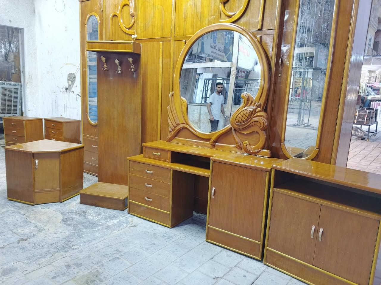 غرفة نوم مستخدم صاج مستخدمه كامله 
العنوان بغداد موبايل ***********لدينا خدمة توصيل بكروه
