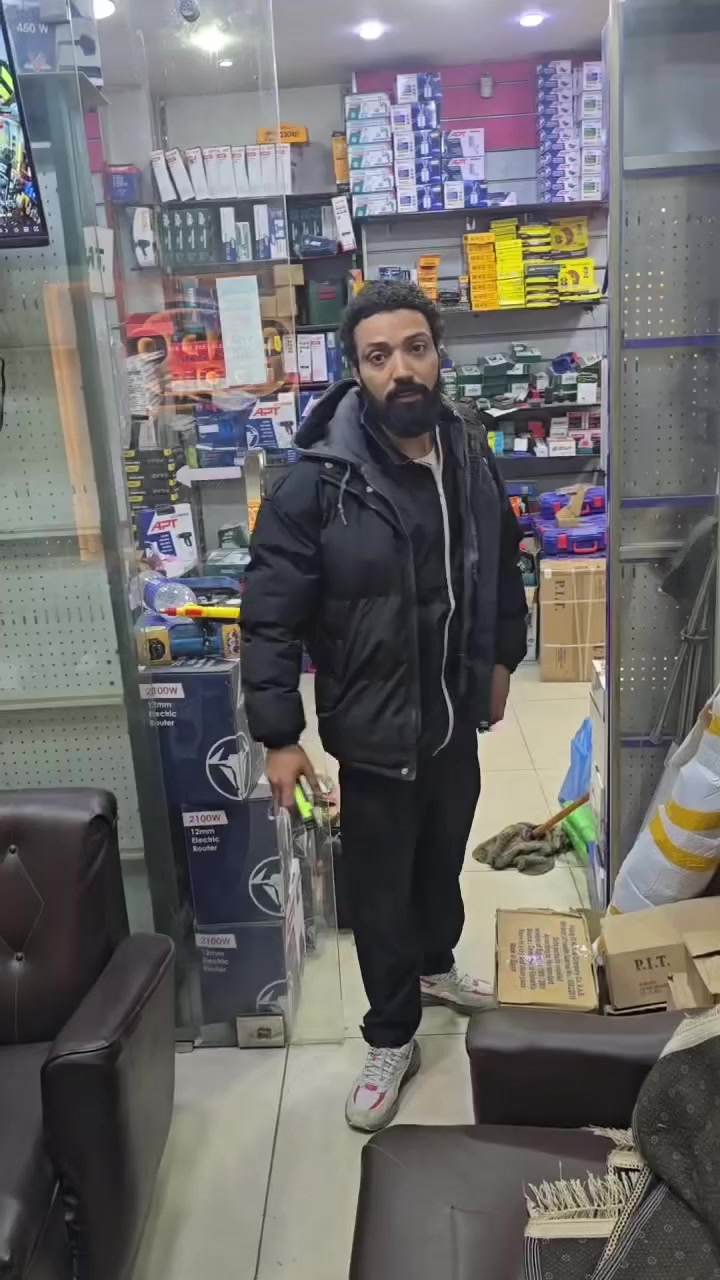 جهاز قياس متر ليزر احترافي مدمج بميزان مياة 🔴📏
يقيس لحد 70 متر بكل دقة وسهولة 💪

✨ الحل الذكي لأي شغل قياسات
📐 مناسب للنجارين والمهندسين والفنيين
⚡ قياس سريع بضغطة زر

📦 المميزات:
✔️ مدى القياس حتى 70 متر
✔️ ميزان مياة مدمج لقياس أدق
✔️ شاشة ديجيتال واضحة
✔️ دقة عالية في القياس

🎁 معاه جراب للحماية وسهولة الحمل

💥 وفر وقتك ومجهودك وخلي القياس أسهل بكتير

📍 العنوان:
طريق مصر–الإسكندرية الزراعي، أمام مستشفى قويسنا العام، مدينة قويسنا، المنوفية

📞 للتواصل وطلبات الشحن:
01222247144
⏰ من ١ ظهرًا حتى ١٠ مساءً

استنونا دايمًا في أقوى العروض 💥🛠


**إذا كنت صاحب هذا الإعلان وتريد حذفه لأي سبب، رجاءا أرسل رسالة إلى الدعم الفني**