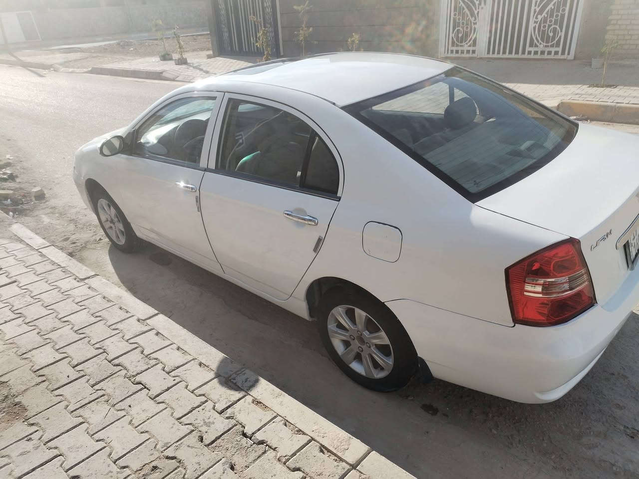 ليفان سعر48موديل 13كير محرك خير من الله تدفئ +تبريدكهربائيات شغاله. قم كربلاء حدادية جديده بس دوس معَمرة وعوزه دوشمه فقط ***********رقمي
